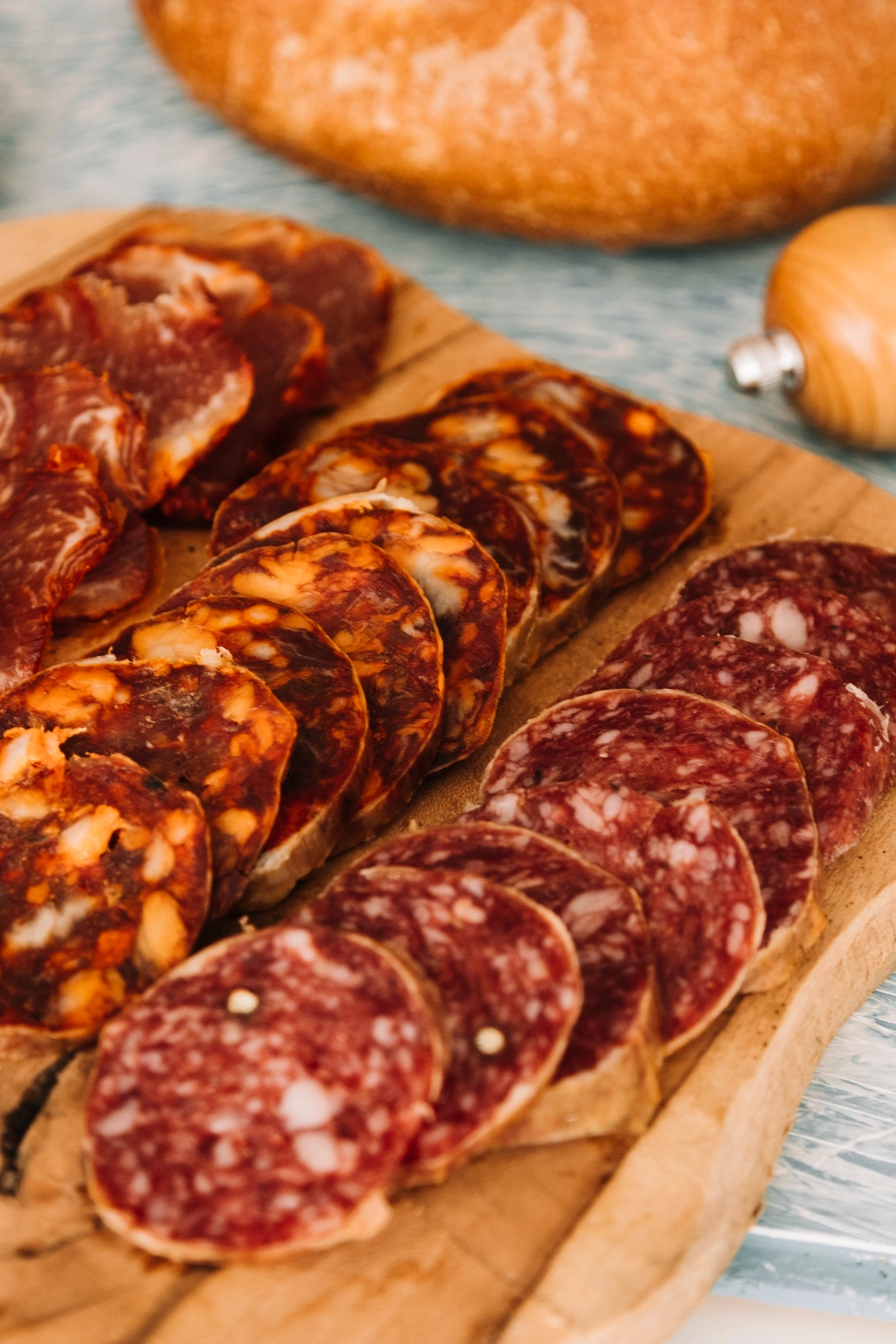 AUX PETITS LARDONS