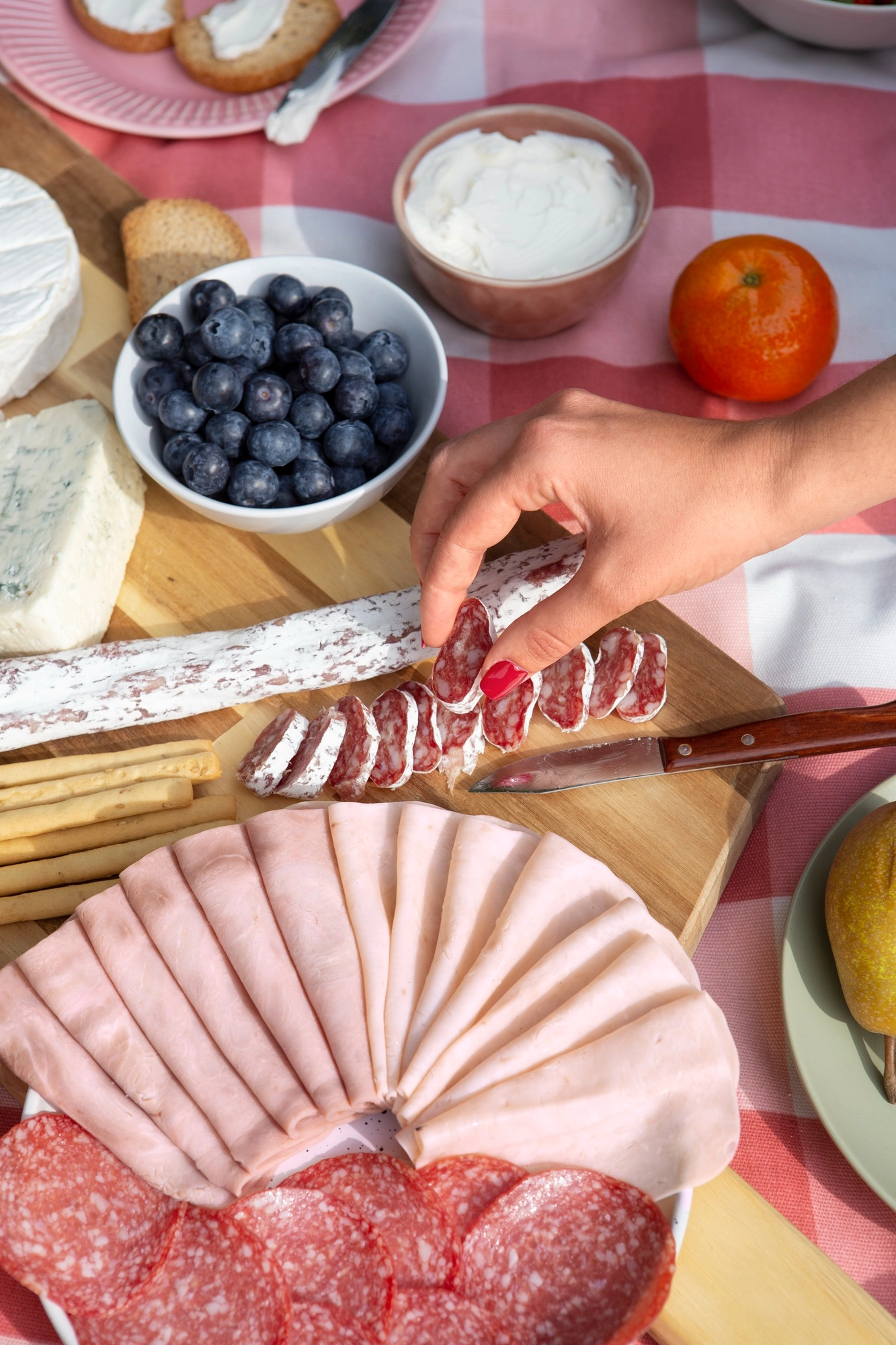 AUX PETITS LARDONS